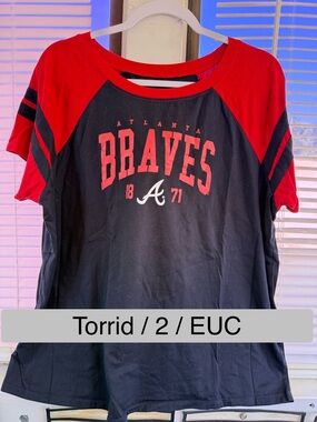 torrid Black and Red Atlanta Braves Raglan Tee
